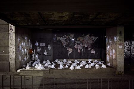 Luzinterruptus_room9
