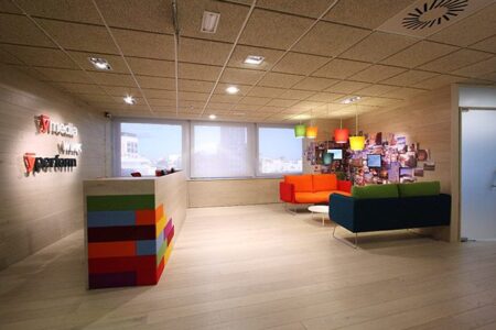 Oficinas-Ymedia_room5