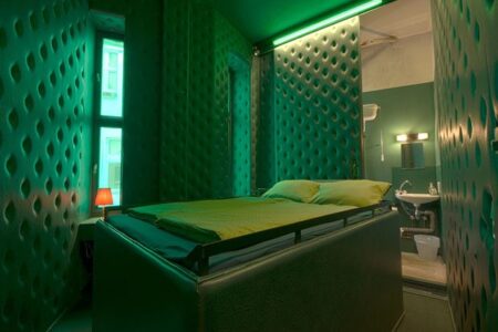 Propeller Island_room12
