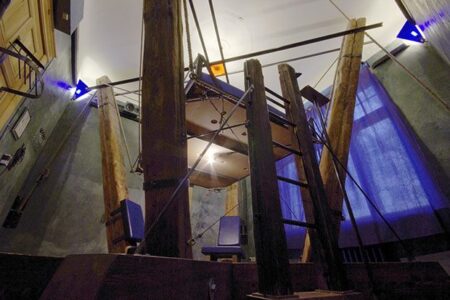 Propeller Island_room3