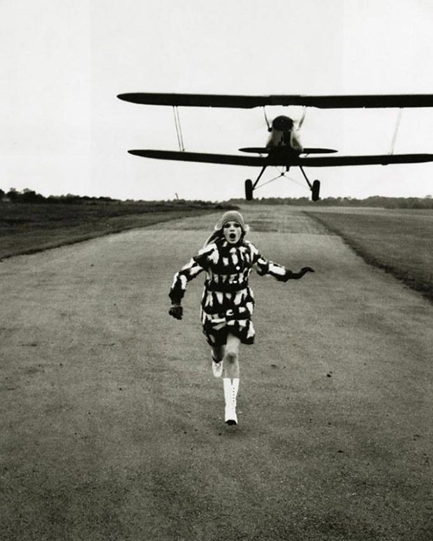 Helmut Newton. Vogue Británico, Londres, 1967. Fotografía © Helmut Newton Estate.