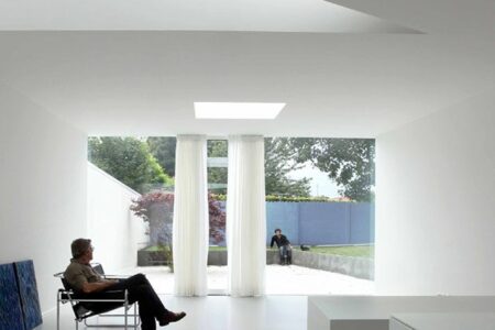 Narrow_House_Bassam_El-Okeily_room1