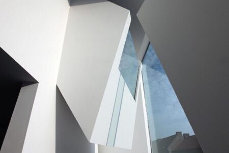 Narrow_House_Bassam_El-Okeily_room11