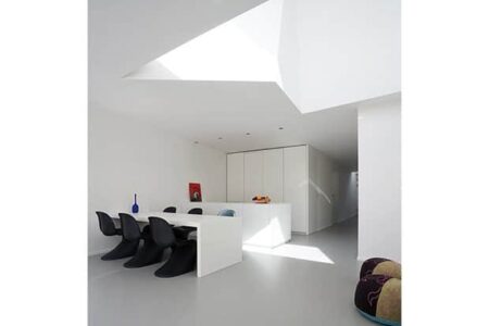 Narrow_House_Bassam_El-Okeily_room9