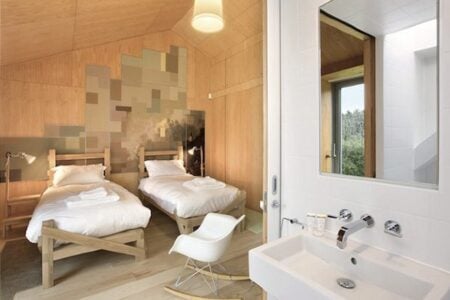 BALANCING-BARN_ROOM2