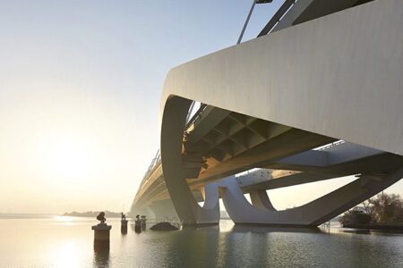 room_Sheikh-Zayed-Bridge-by-Zaha-Hadid_ss_23