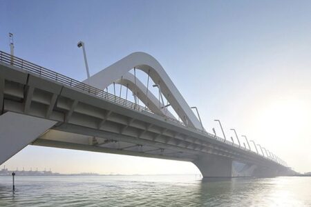 room_Sheikh-Zayed-Bridge-by-Zaha-Hadid_ss_5