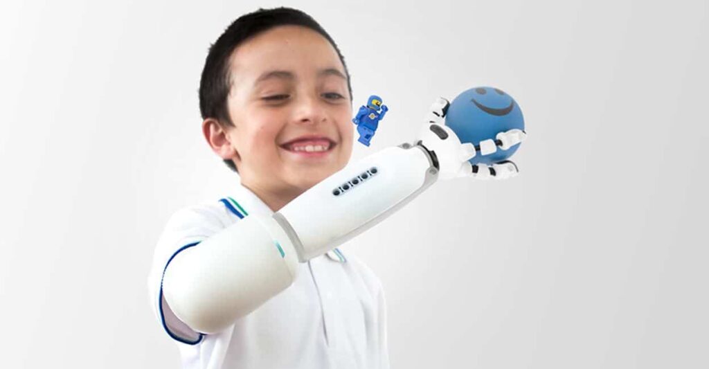 BID 2016. Iko Creative Prosthetic System. Carlos Arturo Torres. Colombia. Bienal Iberoamericana de Diseño | iko1