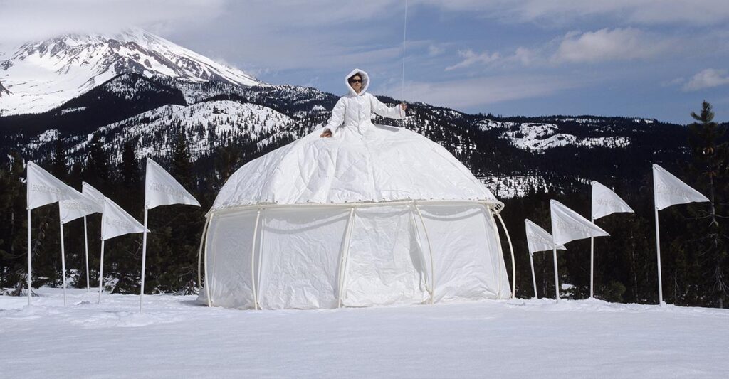 Dress Tents Robin Lasser y Adrienne Pao | slide dress_tents robin_lasser adrienne_pao roomdiseno