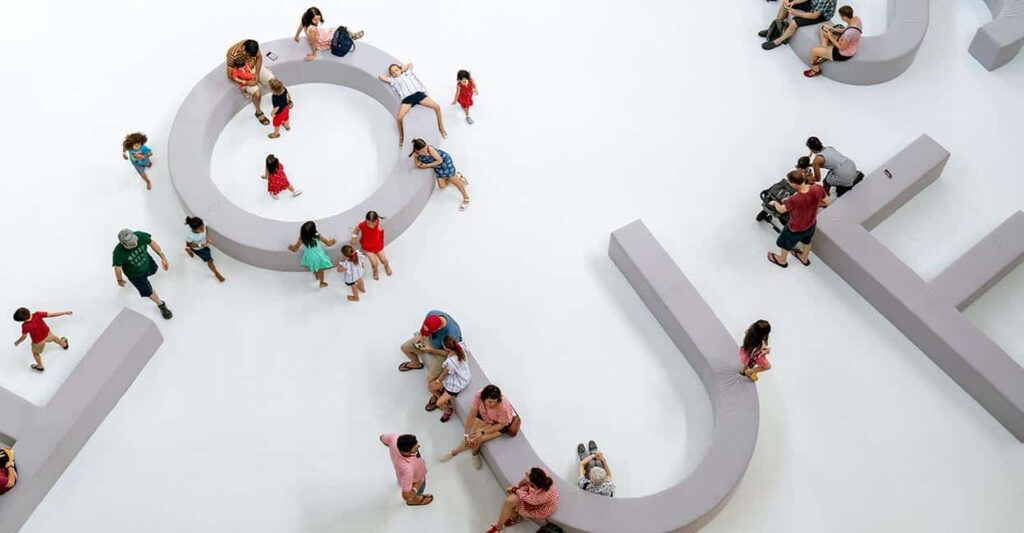 Fun House de Snarkitecture en el National Building Museum | fun_house snarkitecture national_building_museum