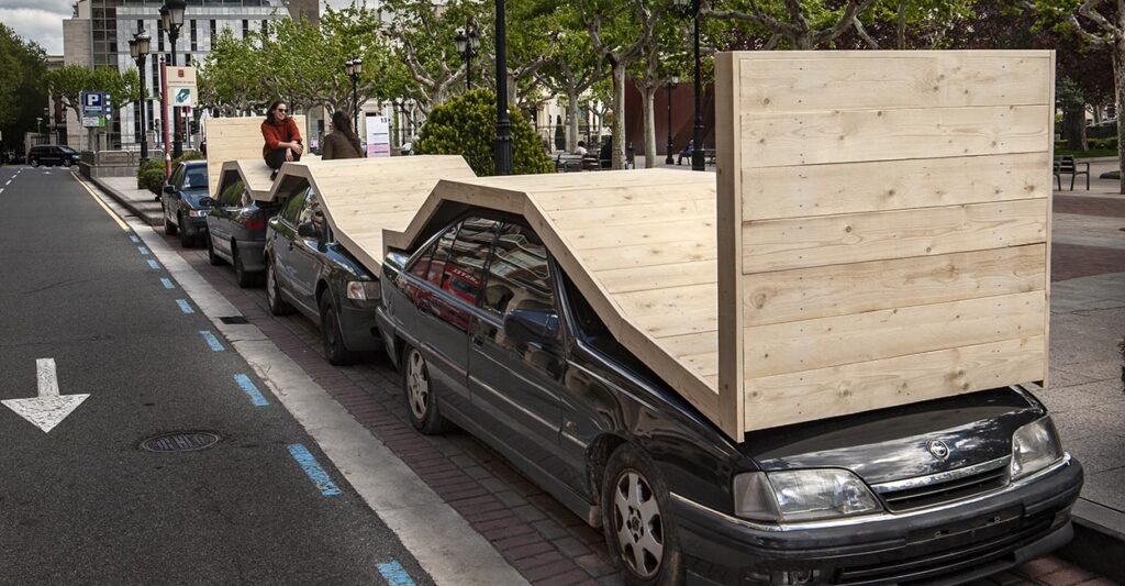 Festival Concéntrico 06. Festival internacional de arquitectura y diseño para todos | cubierta sobre coches concentrico ap