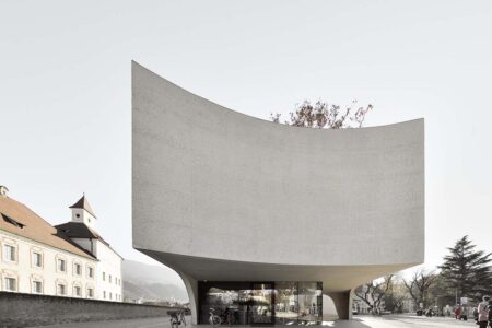 Treehugger. Oficina de Turismo en Bresanona. MoDUS Architects | 01_modusarchitects_treehugger roomdiseno2