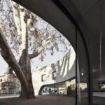 Treehugger. Oficina de Turismo en Bresanona. MoDUS Architects