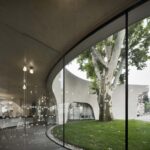 Treehugger. Oficina de Turismo en Bresanona. MoDUS Architects