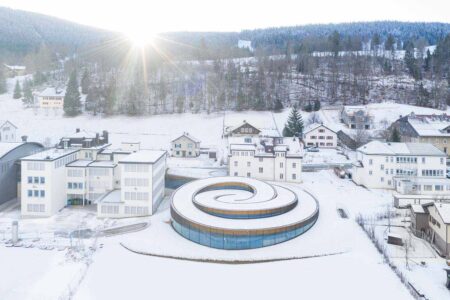 Musée Atelier Audemars Piguet. Le Brassus. BIG Architects | musee_atelie_audemars_piguet big roomdiseno23