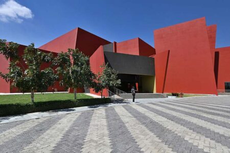 Sanjay Puri Architects. Escuela en Rajahstan | stitched panorama 11