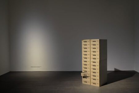 Exit. Kris Martin. Museo de Arte Contemporáneo de Gante | krismartin_exit roomdiseno2