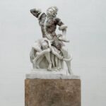 El artista italiano Fabio Viale tatúa obras clásicas de mármol blanco de Carrara | fabio viale roomdiseno13