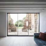 The Parchment Works. Will Gamble. Casa dentro de ruinas de ladrillo | parchment_works will_gamble roomdiseno13