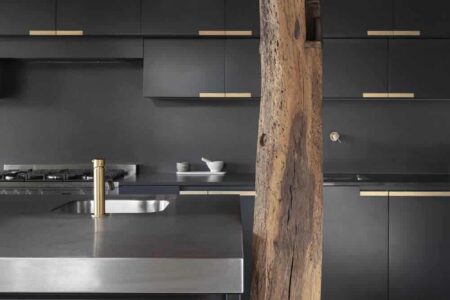 The Parchment Works. Will Gamble. Casa dentro de ruinas de ladrillo | parchment_works will_gamble roomdiseno15
