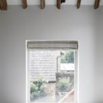 The Parchment Works. Will Gamble. Casa dentro de ruinas de ladrillo | parchment_works will_gamble roomdiseno8