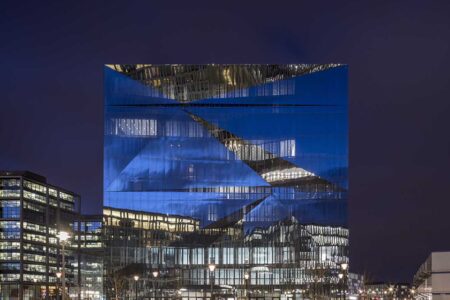 Cube Berlin. El edificio inteligente de oficinas. 3XN | cube_berlin 3xn roomdiseno18