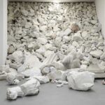 Root’la. Una intervención escultórica monumental de Fabio Viale. Galería Poggiali. Florencia | fabio_viale roomdiseno10