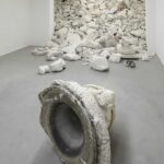 Root’la. Una intervención escultórica monumental de Fabio Viale. Galería Poggiali. Florencia | fabio_viale roomdiseno9