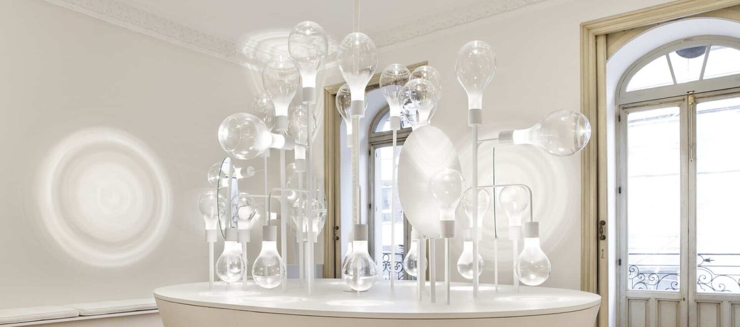 Mayice Studio. Espacio futurista para Niessen. Casa Decor 2020