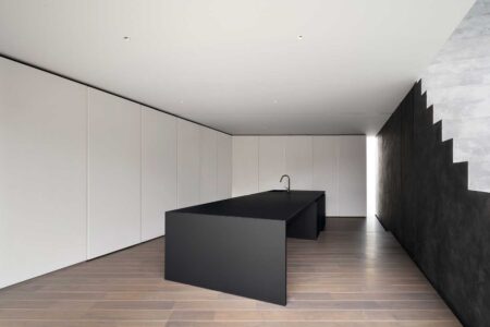 Stairway House de Nendo. Casa en Japón para dos familias | stairway_house18_daici_ano