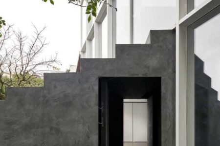 Stairway House de Nendo. Casa en Japón para dos familias | stairway_house23_daici_ano