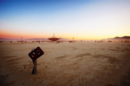 Fotos: NK Guy. Taschen. Del libro Art of Burning Man | burning_man pop_up_city roomdiseno2