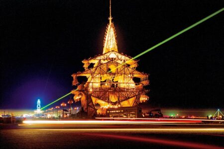 Fotos: NK Guy. Taschen. Del libro Art of Burning Man | 262 tif 2