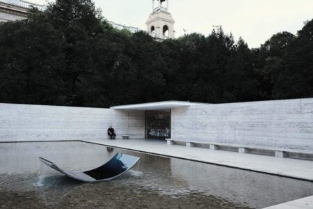 No Fear of Glass. Instalación Pabellón Mies van der Rohe. Foto: Nacho Alegre | dscf7480