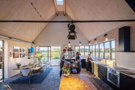 Villa Vught. Países Bajos. Foto: Ossip Architectuur Fotografie.
