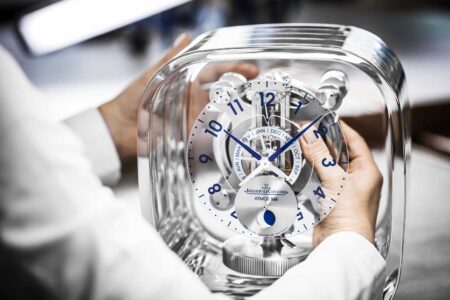 Artesanio de Jaeger LeCoultre