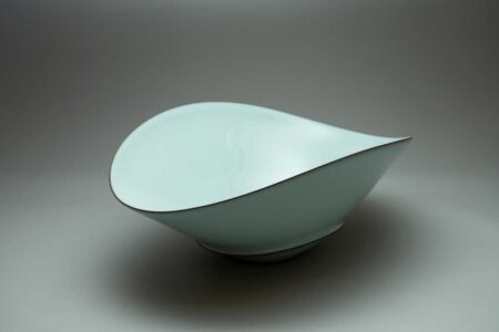 Nakano bowl with moon white glaze. Zenzo Fukushima