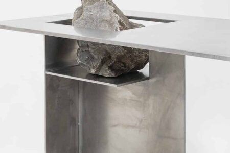 Mobiliario de rocas y acero Proportions of Stone de Sisan Lee | proportion_of_stone sisan_lee roomdiseno9