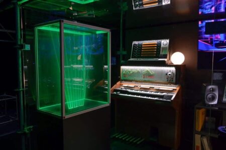 Chemical Brothers. Design Museum London | chemical brothers roomdiseno1