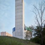 Iglesia de María Restituta. Iglesia futurista de Atelier Štěpán | stepan_marek_kostel_lesna_10