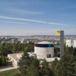 Iglesia de María Restituta. Iglesia futurista de Atelier Štěpán | stepan_marek_kostel_lesna_19
