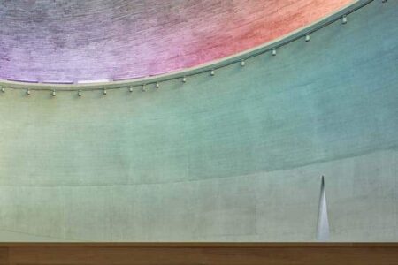 Iglesia de María Restituta. Iglesia futurista de Atelier Štěpán | stepan_marek_kostel_lesna_32