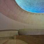 Iglesia de María Restituta. Iglesia futurista de Atelier Štěpán | stepan_marek_kostel_lesna_33