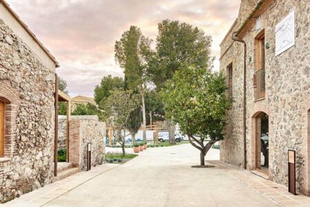 Aigües de VilaJuïga. Twobo | aigues de vilajuiga_roomdiseno