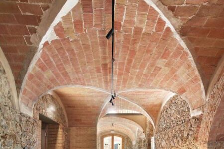 Aigües de VilaJuïga. Twobo. Luis Twose | aigues de vilajuiga_roomdiseno16