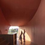 pabellón de hormigón. Atelier Xi | peach hut roomdiseno16