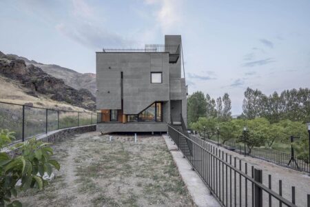 White Cube Atelier. Gray Villa | white cube atelier roomdiseno7