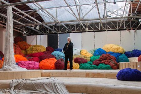 Baoli. Sheila Hicks. Instalaciones artísticas con textiles. Sunbrella | sheila_hicks sunbrella roomdiseno4