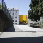 Edificio amarillo. Aurora Arquitectos. Escuela de música Artave/CCM | aurora arquitectos roomdiseno