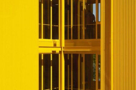 Edificio amarillo. Aurora Arquitectos. Escuela de música Artave/CCM | aurora arquitectos roomdiseno10